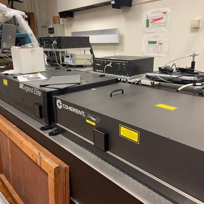 Trying to understand chemistry way too fast. We play with ultrafast lasers and mass spectrometers to learn about anything from biology to outer space.