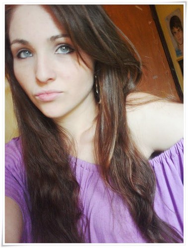'...O amor é como o nascer do sol,
é sempre o mesmo,
porém jamais igual.
Por isso é bom não perde-lo a cada dia...'♥''