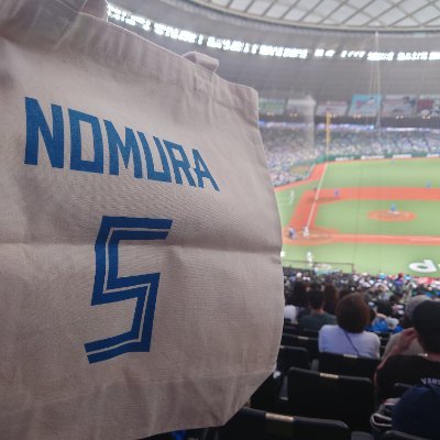 関東のファイターズファンの野郎です。
現役選手ではロドリゲスと杉浦の世代。
杉谷・万波は地元の星！！
関東在住。
北海道はAnotherSky！！！
無言フォロー失礼します。
よろしくお願いします！