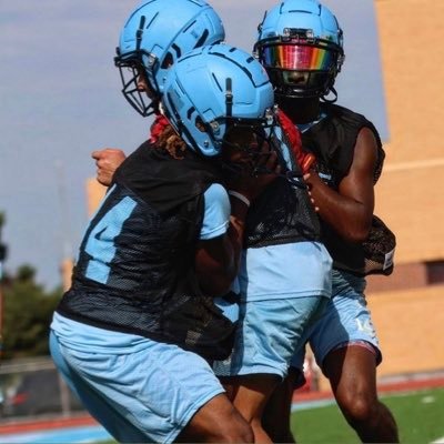 MontereyHS | C/O 2026 | 5’9 160lb | 4.7 40yd | 4.25 GPA | WR/DB🏈 | 400m👟 |Wrestler🤼‍♂️