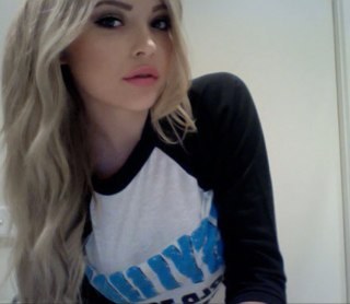 puck_bunny10's profile picture. A good hockey player plays where the puck is. A great hockey player plays where the puck is going to be. -Wayne Gretzky