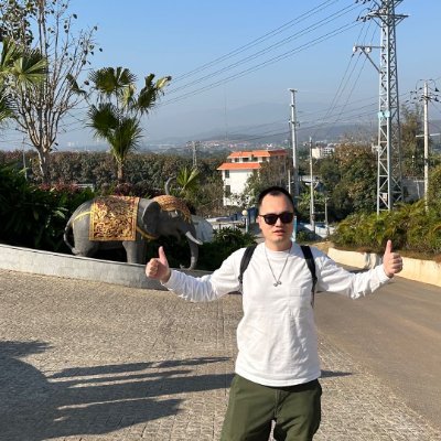 Indie hacker & iOS/Web Dev | Former @ByteDance 🚀 | Mastering front & back-end | Creator of NeoServer & Fileso for iOS 📱 #TechEnthusiast