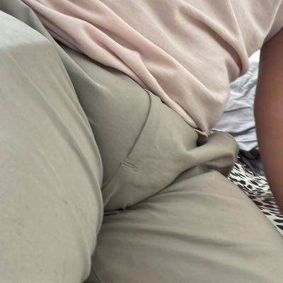 Previous account @bigballs0123 Mostly top, would bottom for a good twink dick, love showing my ass in the skimpiest thongs