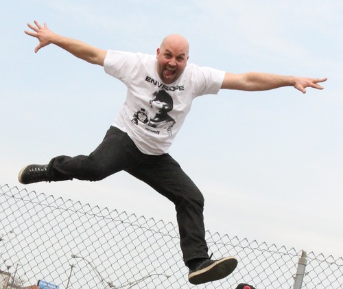 Travis_614's profile picture. Writer. Comedian. Editor. Bald.