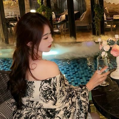 D5RcwsN8WA28559's profile picture. 