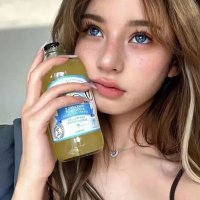 Iris (@iris11143733699) 's Twitter Profile