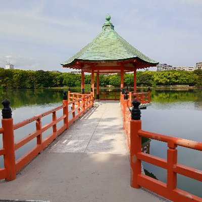 183/65の32歳
京都駅のすぐ近くに住んでます