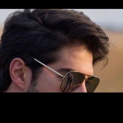 sureineedU's profile picture. رجلٌ يفتقدُ ضميراً غائباً