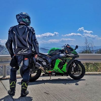 🏍kawasaki ZX10R 🏍YAMAHA WR250R🏍 🏍YAMAHA YZF-R25🏍
🚗BMW X5🚗