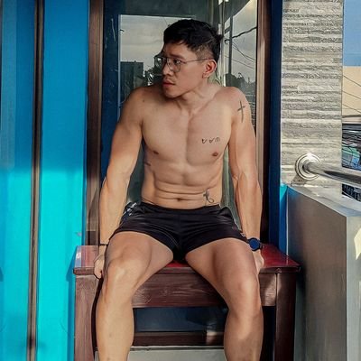 Athlete 🇵🇭
Gamer 🎮
Health & Fitness Coach 🏃‍♂️‍➡️🏋‍♂️
Insurance Agent💰📚