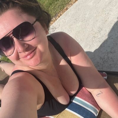 dani_ellemh's profile picture. i am the devil and don’t you forget it