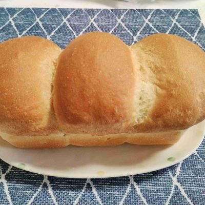 ブログで格安SIM📱、2024年3月から始めたばかりのパン🍞作りを紹介しています。ほとんど土日に、おうちパンです！
