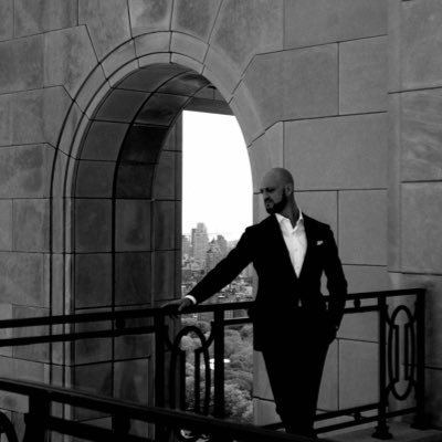 Nile Lundgren of SERHANT. is BROKER THAT NEVER SLEEPS.  Tune in for what it’s like to be a successful real estate broker in NYC.