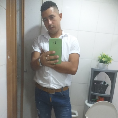 GUILLERMOM49362's profile picture. 