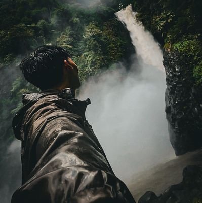 muamarr_rijall's profile picture. people's lifestyles are different, but we have one togetherness.