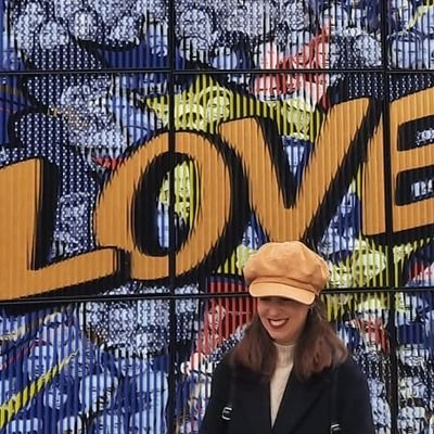 De Asturias | Emigrante 🌺 | A ratos, investigo sobre educación en UCM. Code switcher.