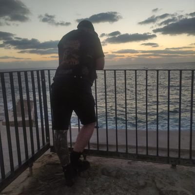 English Israeli libertarian.
Smoked meats, craft beers and single malt whisky.