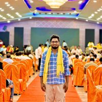 శ్రీను అనే నేను..(@Srinivas522410) 's Twitter Profile Photo