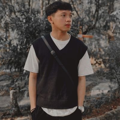 IG: itsmics8_
FB: Mico Ramos