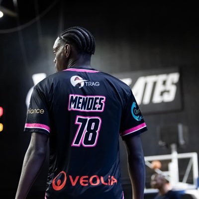 big heart, big energy, big aura, big love 🧘🏾‍♂️