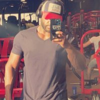 ππ
°ππ
·π
΄π
³ IYI (@alarbeed) 's Twitter Profile