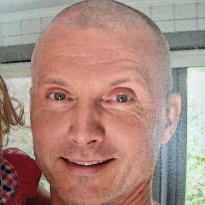 SRudshaug's profile picture. Prinsipiell og radikal, ytre høyre individualist. Bekjemper menneskehetens fire store, massemyrdende fiender - islam, marxisme(woke), nazisme og fascisme.