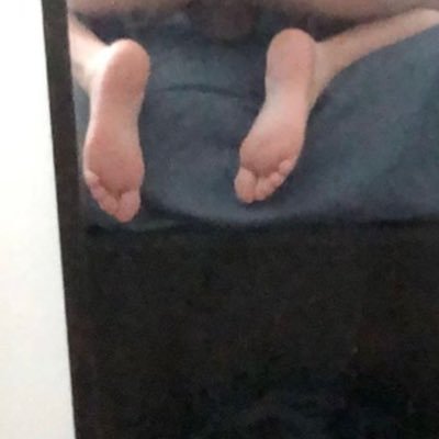 Chubby. Gay. Welsh. Naughty. Friendly. Kinky as fuck. DM’s are open (especially for older men)