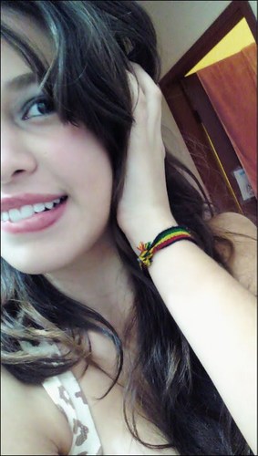 -  amaando RodrigoB. ♥ 
seguee ae :$ sigo tdo mundo de volta !!'
msn: andreza_ls1@hotmail.com :*