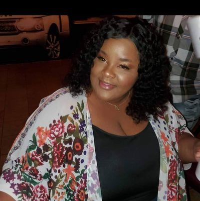 voluptuous28's profile picture. I'm a teacher,a mother,  a lover not a fighter..loves reggae, loves fun, and loves books...