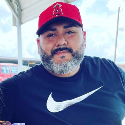 MunivezJavier's profile picture. Girl Dad❤️