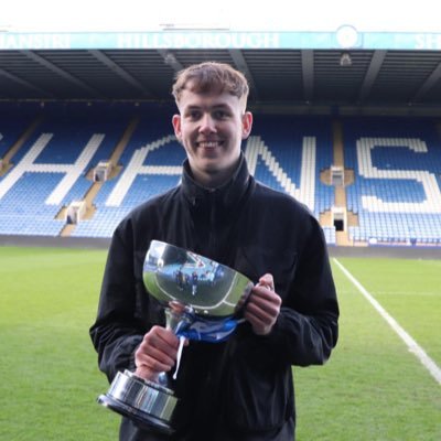 👨🏻💻📱 Video Production & Social Media Intern @stretfordpaddck | 🎓⚽️ Football Business & Media Student at UCFB Manchester