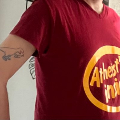 yo soy quien soy: ateo, antimachista (si pudiera, feminista), antitaurino, esposo, padre, loco... puedo ser como patada en el hígado para tus ideas.
#atheist