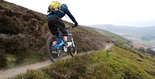 Bringing you information about British and European 'enduro' and 'avalanche' mountain bike racing.