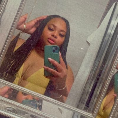 MyrheaHall Profile Picture