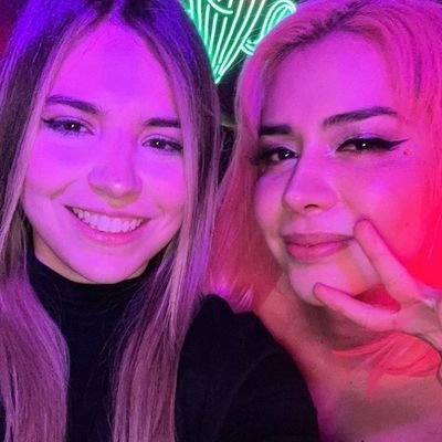 pollita de color 🐣 y Crystal 💎🌸
Las tqm pelo tiesos 🌸
PPP 🐣🐥
perdí mi anterior cuenta 🥲🌸