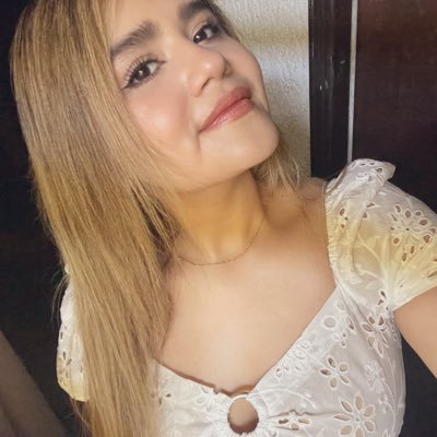michaajimenez3's profile picture. 🏜- 🌇| Lic. en Enfermería 💉| Una vez lo fuiste todo y otra nunca más 🍂 | 🧙🏼