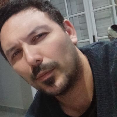 Razzonia's profile picture. Papá de dos hijas hermosas, de Rosario y de Central🇺🇦.