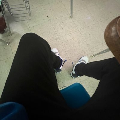 Its_her_senpi's profile picture. 