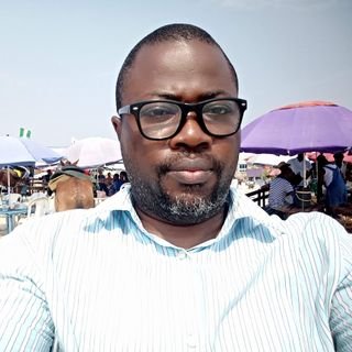 Viraltrackz's profile picture. This handle is about entertainment, politics, social lifestyles, sports, comedy and many more that will excites you all through the day.