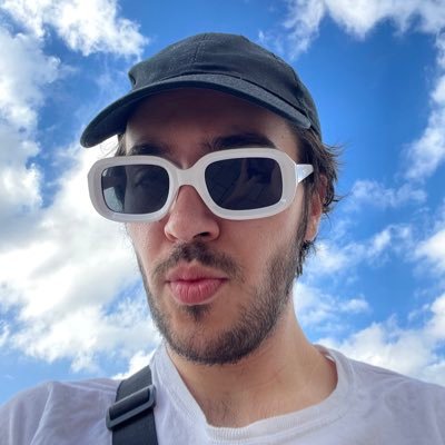 austinjonhines's profile picture. i sing a lil