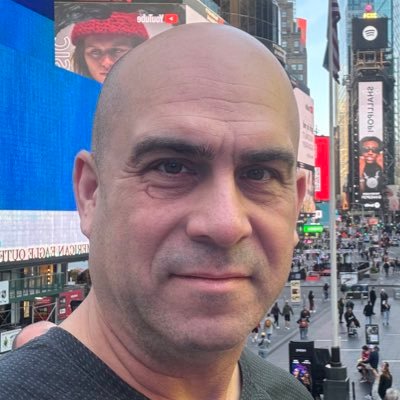 dronelifemedia's profile picture. 