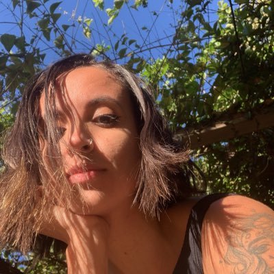 iscartezzinni's profile picture. Just breathing