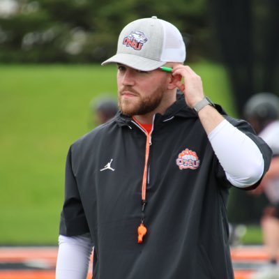 Tight Ends Coach @OhioNorthernFB | Alvernia Football Alumni #gobears #streetsweepers