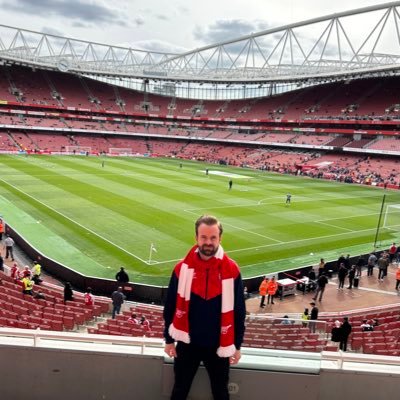SalvadorAlmeid's profile picture. Licenciado en periodismo. Aficionado del Arsenal y Federer. Henry y Wenger generaron mi pasión por el fútbol, Arteta la mantiene.