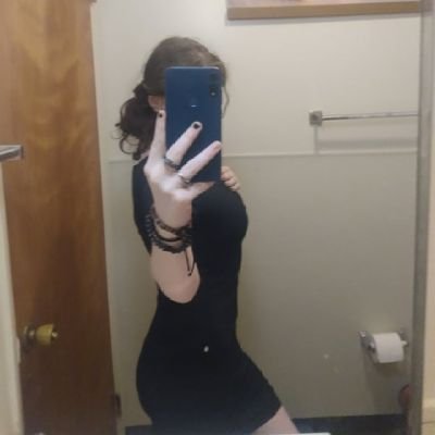 em0bihh's profile picture. 😣