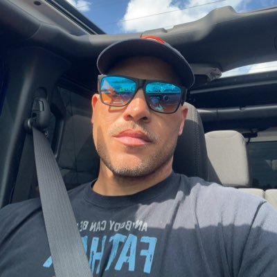 WiltonHill4's profile picture. Husband 👩🏽‍❤️‍👨🏽Father x3 👨‍👩‍👧‍👦, FF 👨🏽‍🚒, Head Coach 🏈, #1 Bears fan 🐻⬇️! Life is short. Have fun n get money