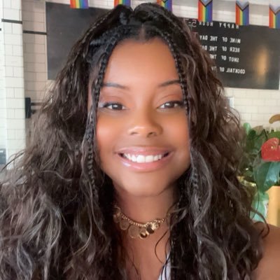 (L)os (A)ngeles transplant from HTX/ATL ⢠in - wellness ⢠accountability ⢠financial literacy -spiration āØ