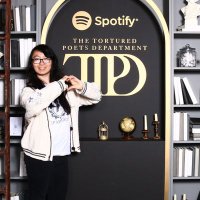 Jenny | still at the eras tour 💜 (@jennykchan) 's Twitter Profile Photo