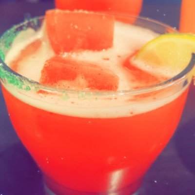 queenvibes_95's profile picture. 