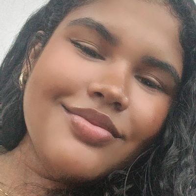 agatha_izis's profile picture. 